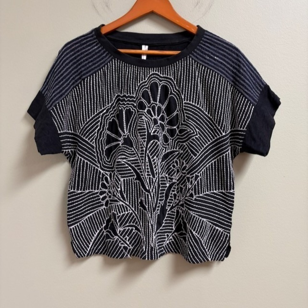 Anthropologie Stitched Tee Black Floral Boxy Top M Cottagecore Casual Boho *flaw